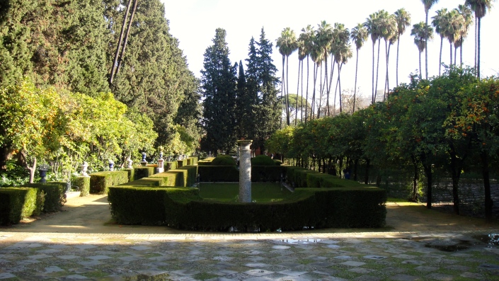 One of the "French-style" sections of the Jardín. Our guide compared it to Versailles, but with palm trees.